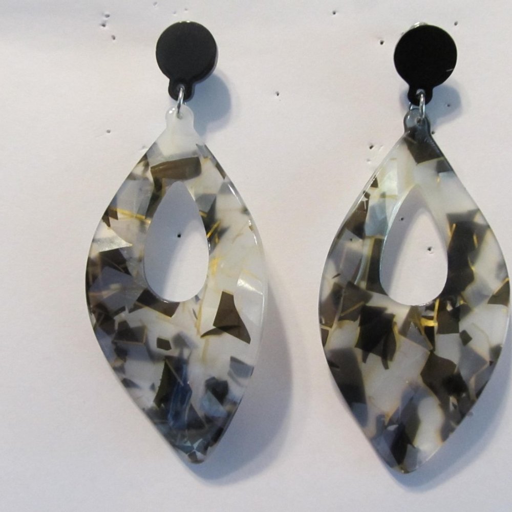 5-pairs Older Paparazzi Acrylic and Silver Earrings